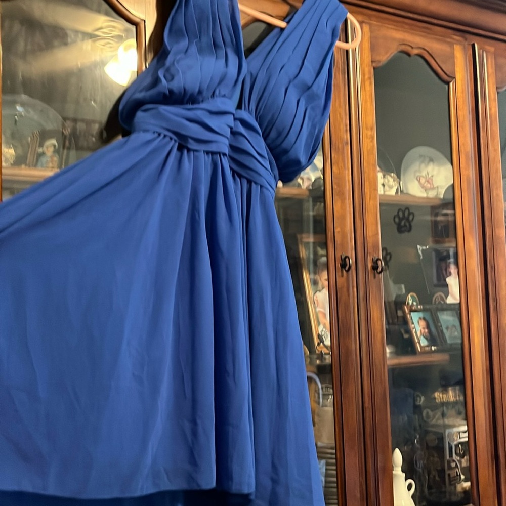 Way-In Clothing Co. GORGEOUS royal blue flowy sexy crepe dress! Size 9